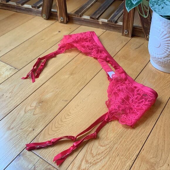 Vintage Victoria secret red adjustable garter belt floral lace sz M/L - Picture 3 of 5